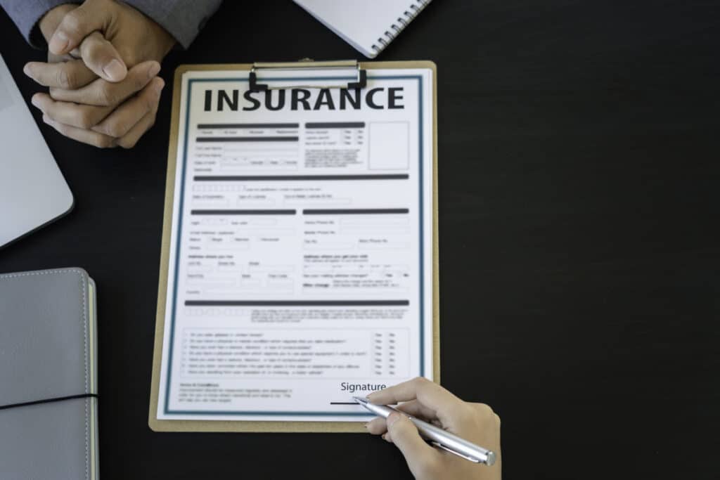 ETF et assurance-vie : représentation graphique d'investissements financiers diversifiés